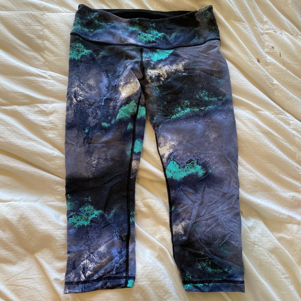 Lululemon cropped leggings
